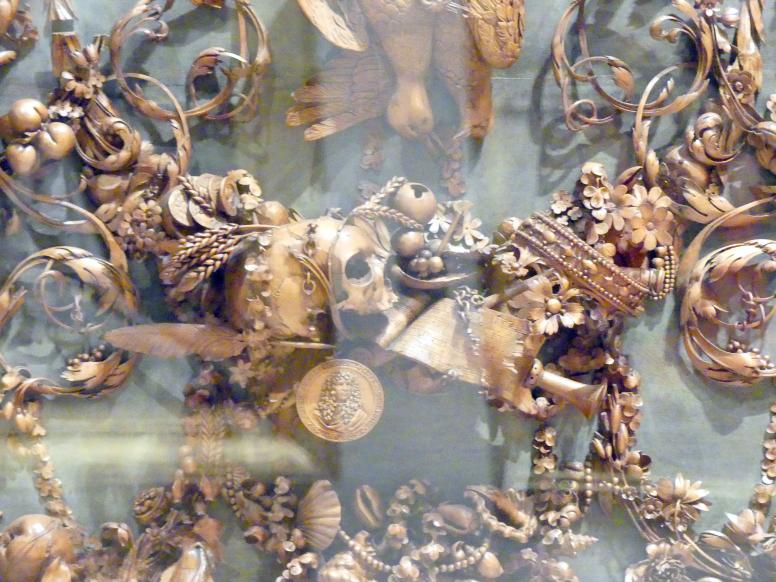 Grinling Gibbons (1685), Vanitas (Allegorie auf den Tod Karl II. Stuart von England), Modena, Galleria Estense, Saal 20, um 1685, Bild 2/4