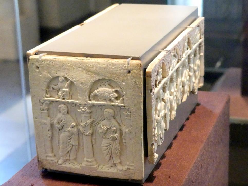 Christus und Apostel, Bamberg, ehem. Stiftskirche St. Stephan, jetzt evangelische Kirche, jetzt München, Bayerisches Nationalmuseum, Saal 1, um 870, Bild 2/4