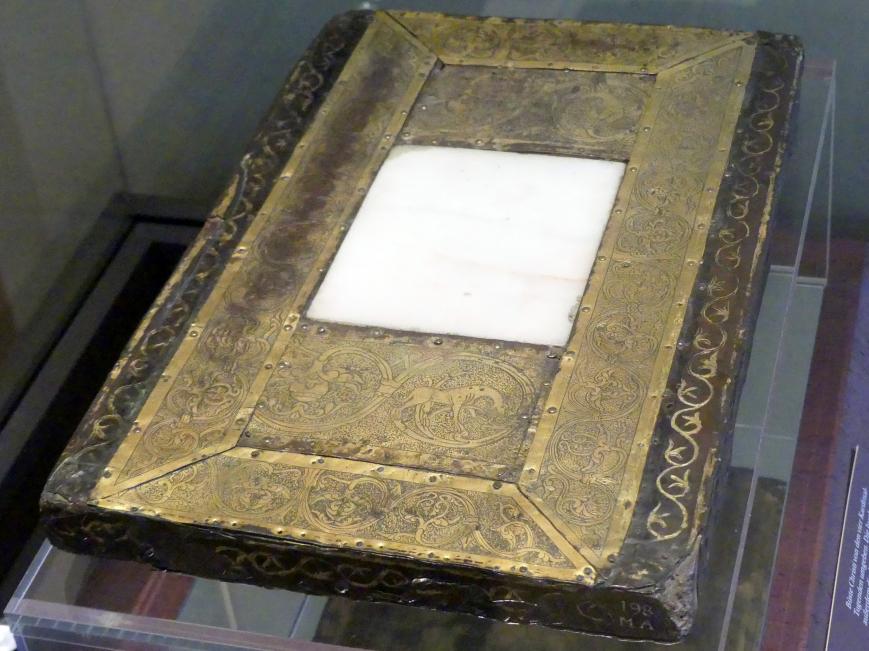 Tragaltar, Amorbach, ehem. Benediktinerabtei, Abteikirche, jetzt Fürstlich Leiningensche Hofkirche, jetzt München, Bayerisches Nationalmuseum, Saal 1, um 1020, Bild 2/3