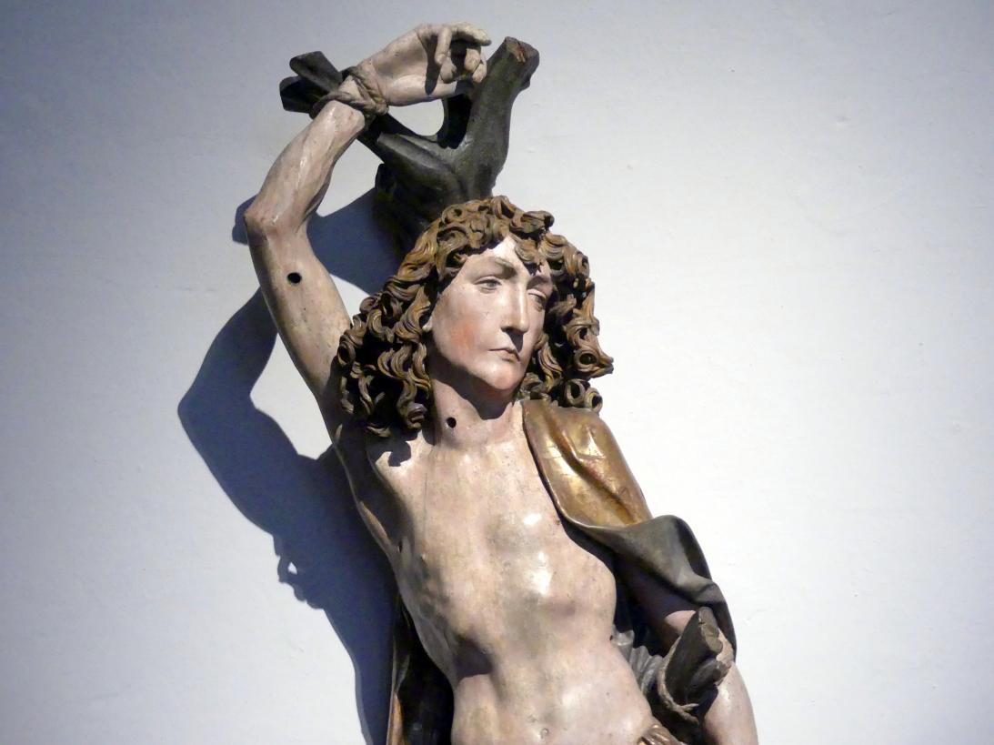 Tilman Riemenschneider (1487–1523), Hl. Sebastian, Mühlendorf, Kirche Heilig Kreuz, jetzt München, Bayerisches Nationalmuseum, Saal 16, um 1505, Bild 2/4