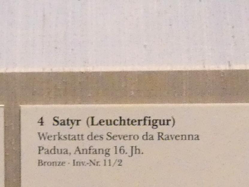 Severo Calzetta da Ravenna (Werkstatt) (1505–1537), Satyr (Leuchterfigur), München, Bayerisches Nationalmuseum, Saal 23, Beginn 16. Jhd., Bild 2/2