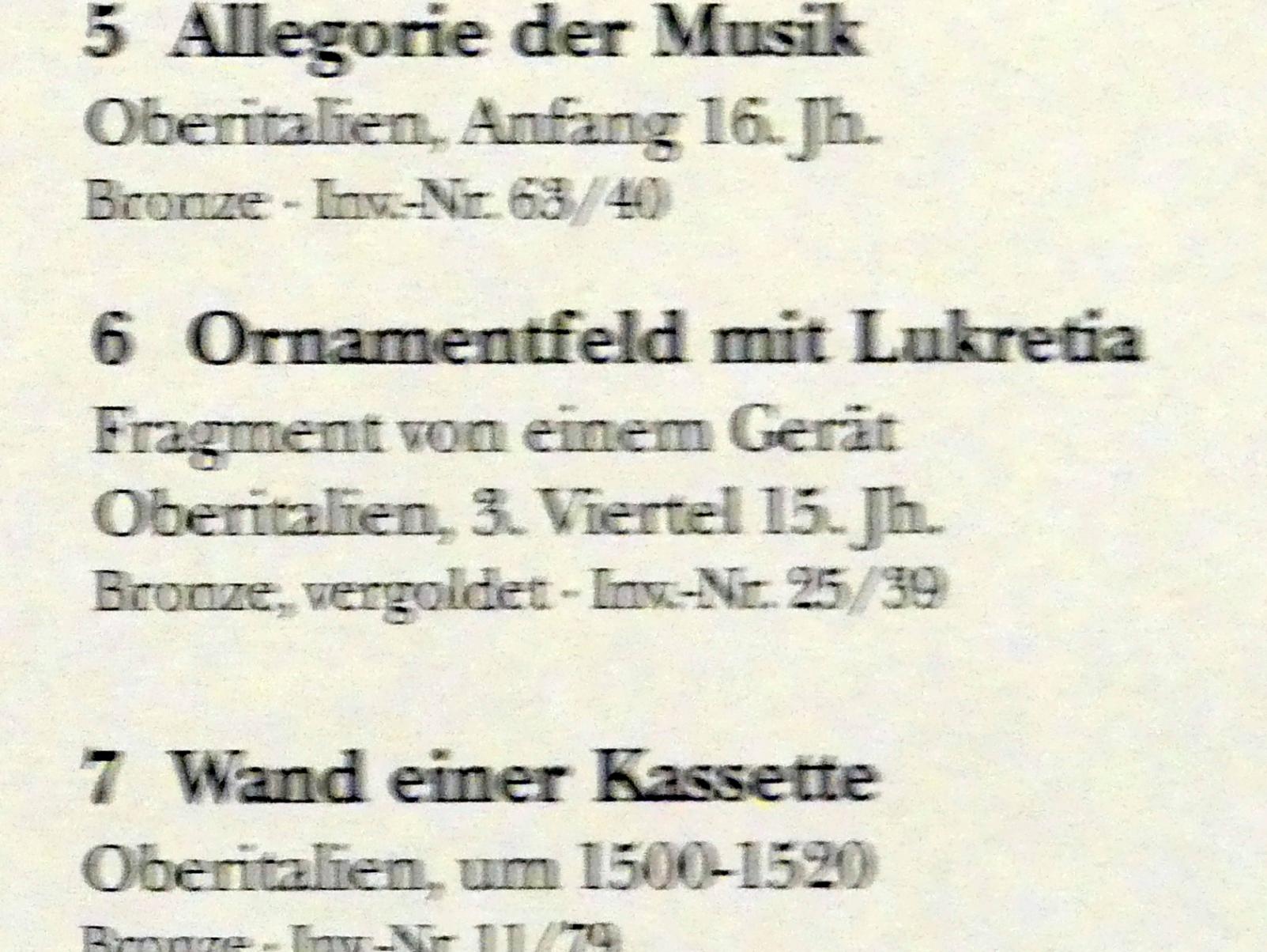 Ornamentfeld mit Lukretia, München, Bayerisches Nationalmuseum, Saal 23, 3. Viertel 15. Jhd., Bild 2/2