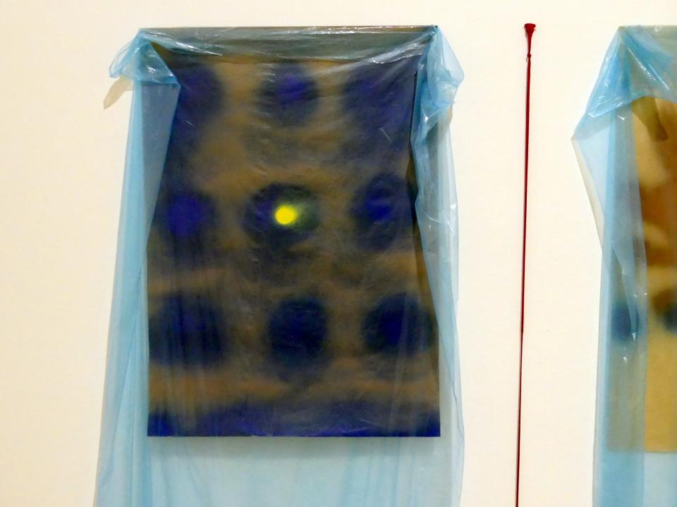 Senga Nengudi (1970–2019), Wet Night - Early Dawn - Scat-Chant - Pilgrim's Song, München, Lenbachhaus, Ausstellung "Senga Nengudi Topologien" vom 17.09.-19.01.2020, Saal 3, 1996, Bild 2/11