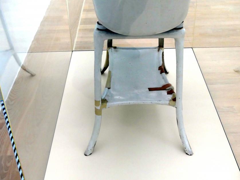 Joseph Beuys (1948–1985), Badewanne, München, Lenbachhaus, Saal 45, 1960, Bild 13/14