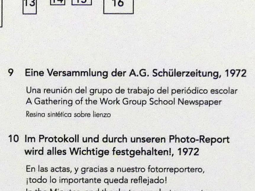 Jörg Immendorff (1965–2007), Eine Versammlung der A.G. Schülerzeitung, Madrid, Museo Reina Sofía, Ausstellung "Jörg Immendorff - The Task of the Painter" vom 30.10.2019-13.04.2020, Saal 2, 1972, Bild 2/2