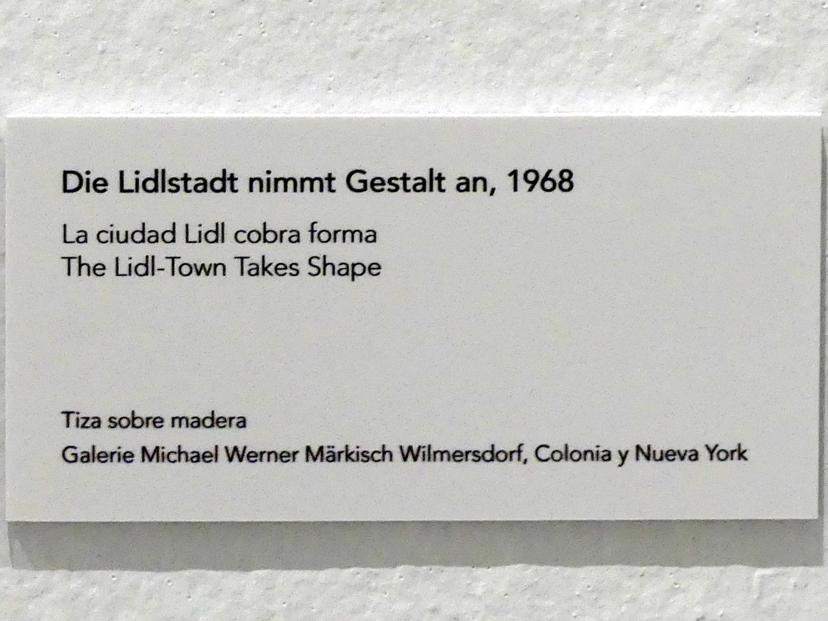 Jörg Immendorff (1965–2007), Die Lidlstadt nimmt Gestalt an, Madrid, Museo Reina Sofía, Ausstellung "Jörg Immendorff - The Task of the Painter" vom 30.10.2019-13.04.2020, Saal 1, 1968, Bild 5/5