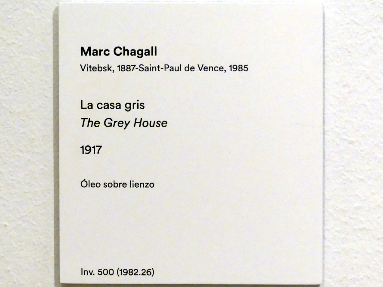 Marc Chagall (1910–1972), Das graue Haus, Madrid, Museo Thyssen-Bornemisza, Saal 45, Surrealismus und neue Ordnung, 1917, Bild 2/2