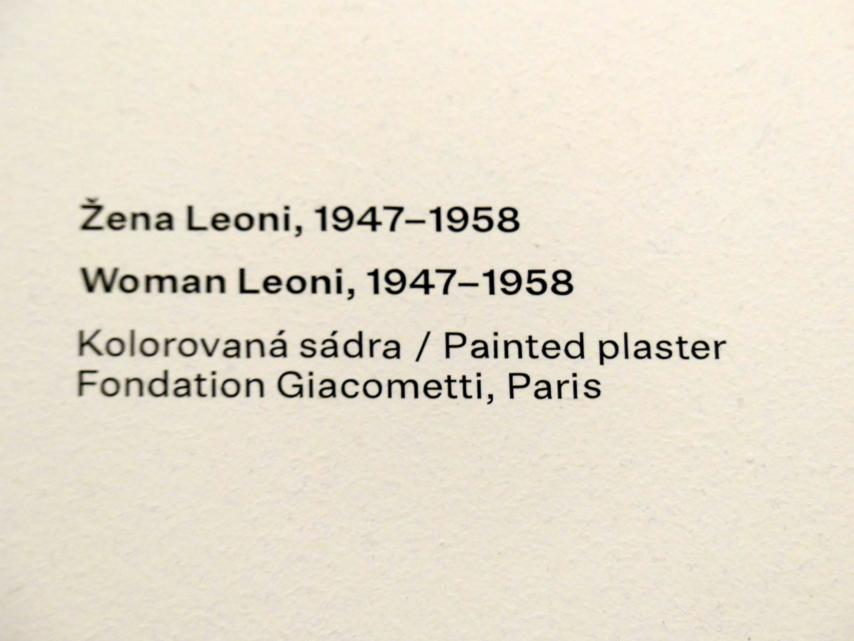 Alberto Giacometti (1914–1965), Frau Leoni, Prag, Nationalgalerie im Messepalast, Ausstellung "Alberto Giacometti" vom 18.07.-01.12.2019, Stehende Figuren, 1947–1958, Bild 5/5