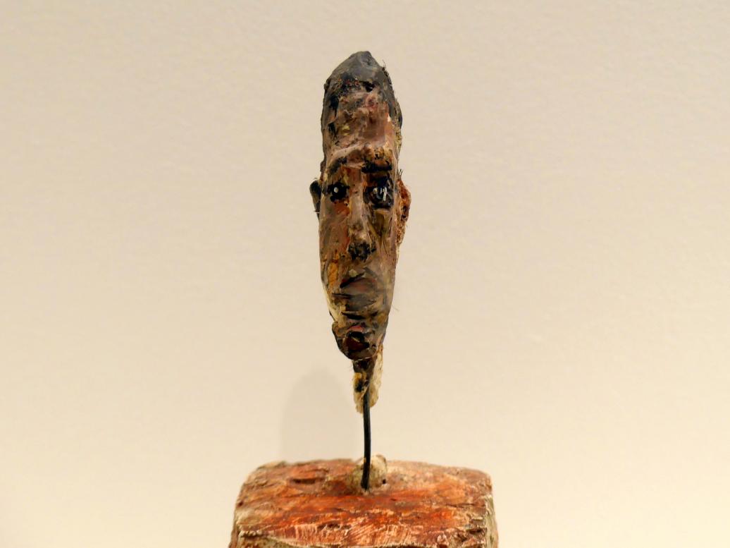 Alberto Giacometti (1914–1965), Kopf eines Mannes auf einem Podest, Prag, Nationalgalerie im Messepalast, Ausstellung "Alberto Giacometti" vom 18.07.-01.12.2019, Köpfe, 1949–1951, Bild 2/5