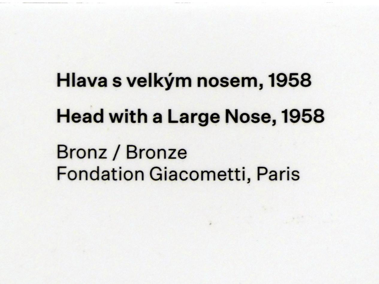 Alberto Giacometti (1914–1965), Kopf mit großer Nase, Prag, Nationalgalerie im Messepalast, Ausstellung "Alberto Giacometti" vom 18.07.-01.12.2019, Kleine Skulpturen, 1958, Bild 3/3