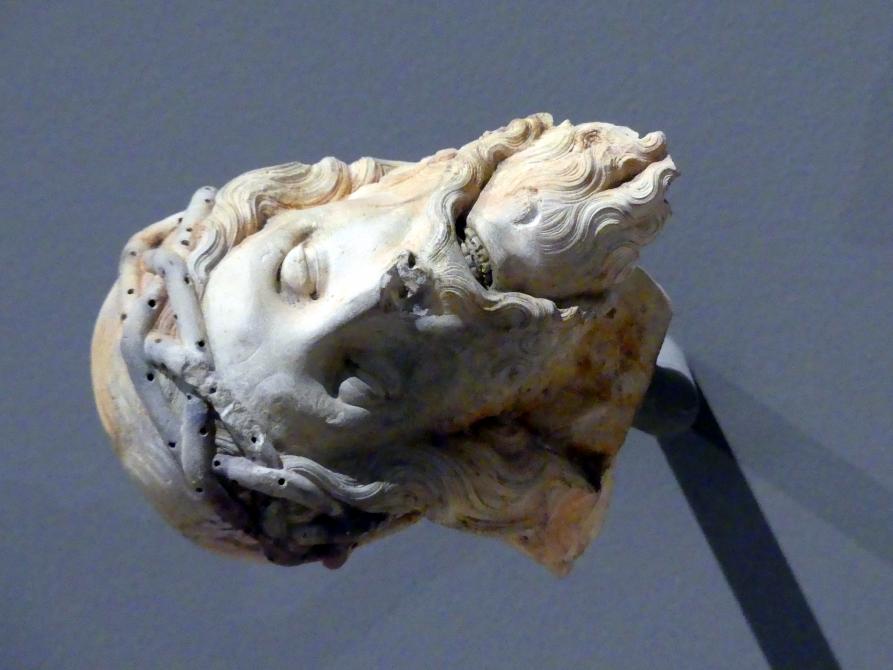 Köpfe von einem Vesperbild, Berlin, Bode-Museum, Saal 111, um 1400, Bild 3/4