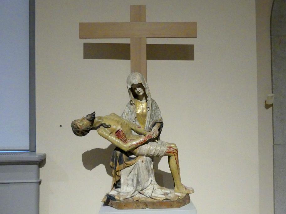 Maria mit dem Leichnam Christi (Vesperbild), Braunau am Inn, Pfarrkirche St. Stephan, jetzt Berlin, Bode-Museum, Saal 111, um 1435, Bild 2/3