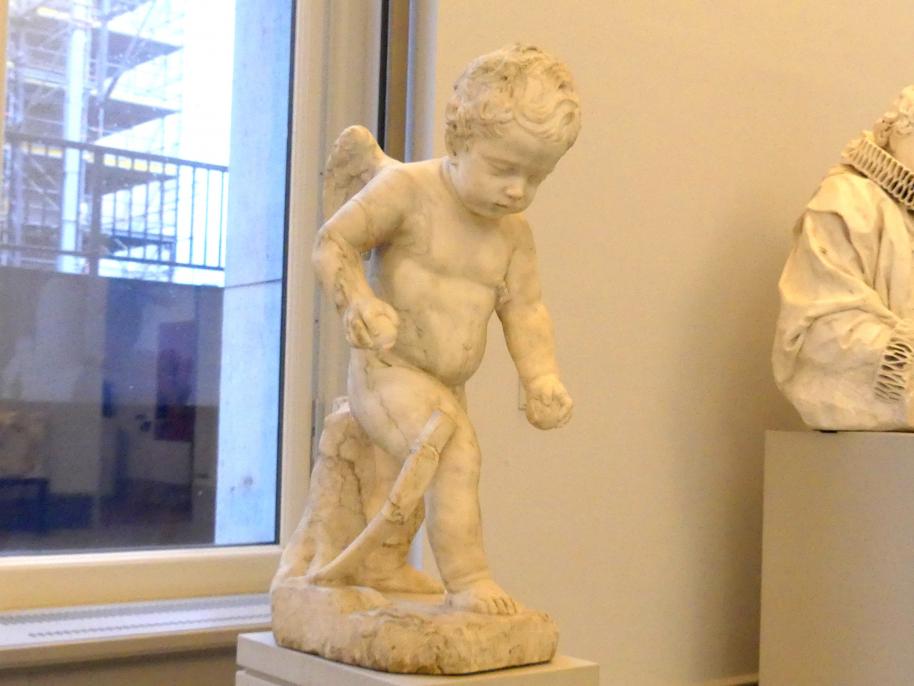 François Duquesnoy (1625–1643), Bogenschnitzender Amor, Berlin, Bode-Museum, Saal 134, vor 1629, Bild 2/3