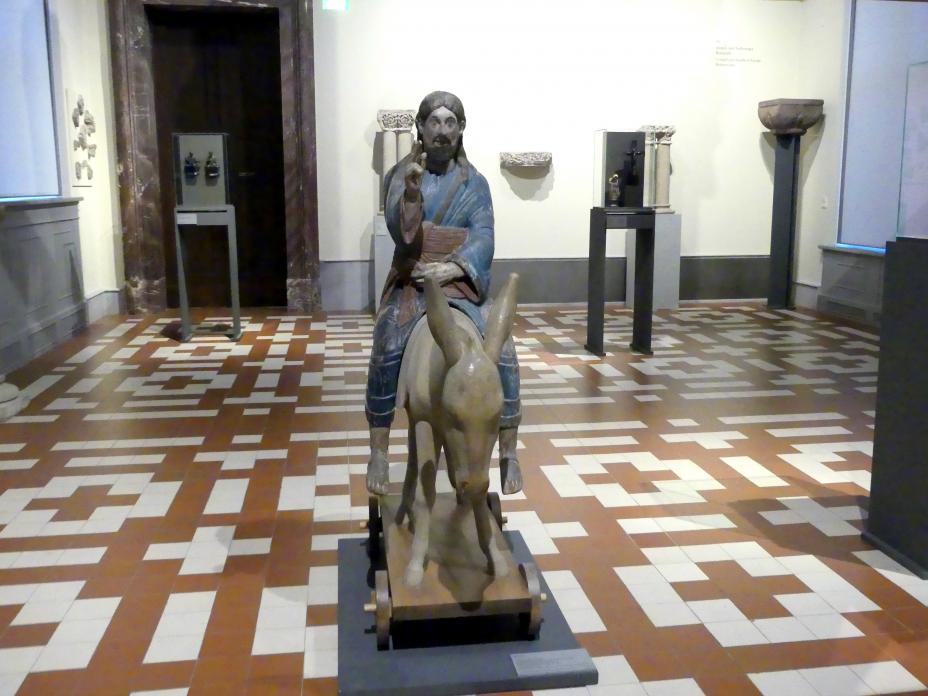 Christus als Eselreiter, mitgeführt bei Prozessionen an Palmsonntag, Berlin, Bode-Museum, Saal 141, Ende 12. Jhd., Bild 3/4
