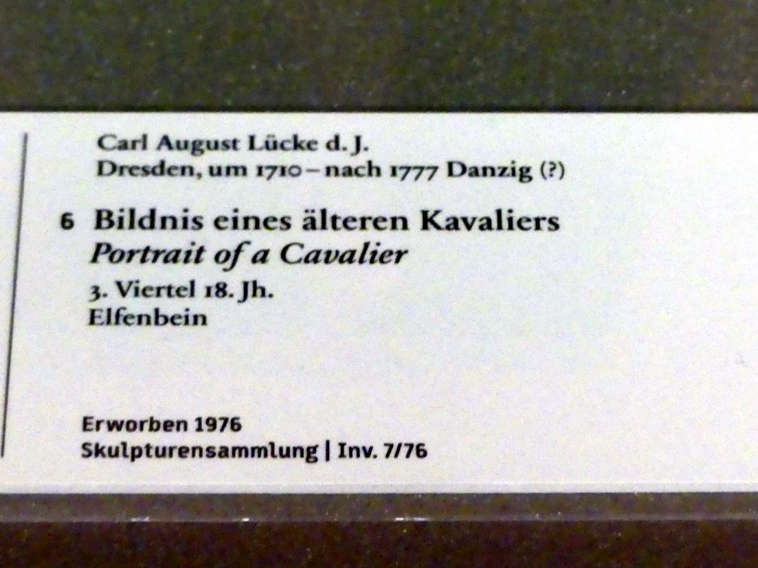 Carl August Lücke der Jüngere (1762), Bildnis eines älteren Kavaliers, Berlin, Bode-Museum, Saal 225, 3. Viertel 18. Jhd., Bild 2/2