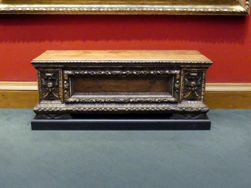 Cassone, Edinburgh, Scottish National Gallery, Saal 3, Gotik und Renaissance, 2. Hälfte 16. Jhd., Bild 1/4