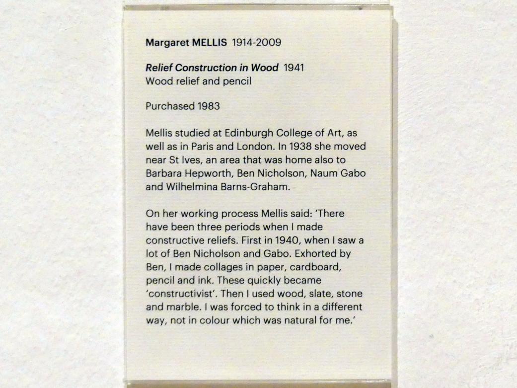 Margaret Mellis (1941), Reliefkonstruktion aus Holz, Edinburgh, Scottish National Gallery of Modern Art, Gebäude One, Saal 17 - Abstrakte Kunst und Britannien in der Zwischenkriegszeit, 1941, Bild 2/2