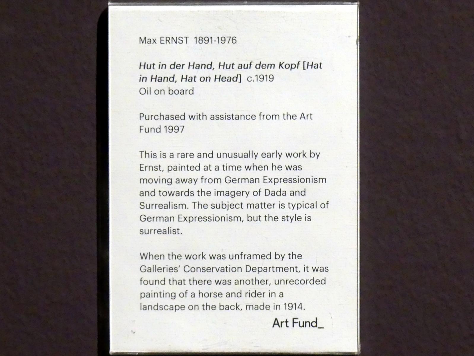 Max Ernst (1912–1970), Hut in der Hand, Hut auf dem Kopf, Edinburgh, Scottish National Gallery of Modern Art, Gebäude One, Saal 20: jenseits des Realismus - Dada und Surrealismus, um 1919, Bild 2/2