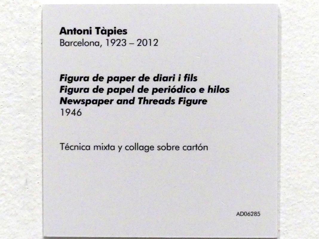 Antoni Tàpies (1946–1976), Figur aus Zeitungspapier und Fäden, Madrid, Museo Reina Sofía, Saal 401, 1946, Bild 2/2