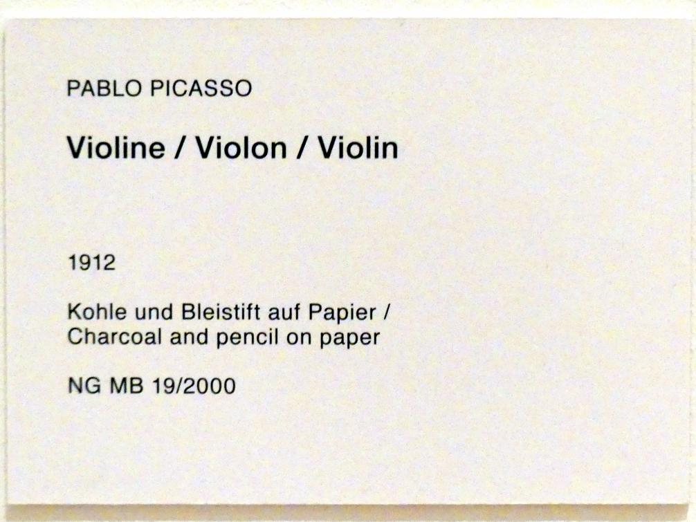 Pablo Picasso (1897–1972), Violine, Berlin, Museum Berggruen, Stülerbau, 1. Obergeschoss, 1912, Bild 2/2