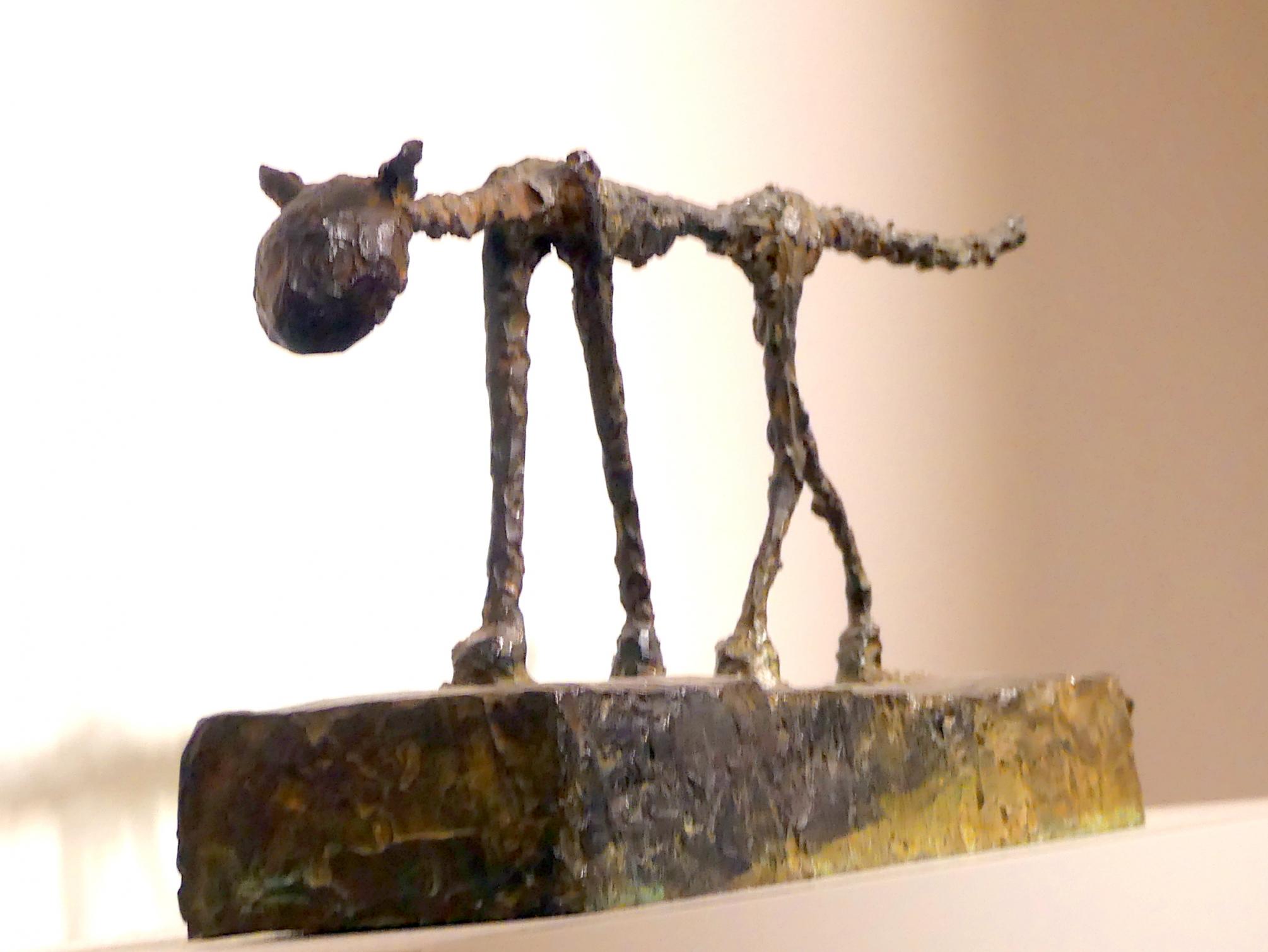 Alberto Giacometti (1914–1965), Die Katze, Berlin, Museum Berggruen, Kommandantenhaus, Erdgeschoss, Saal 1, 1951, Bild 3/4