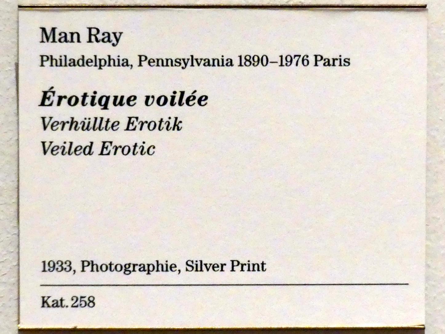 Man Ray (1914–1939), Verhüllte Erotik, Berlin, Sammlung Scharf-Gerstenberg, Obergeschoß, Saal 7, 1933, Bild 3/3