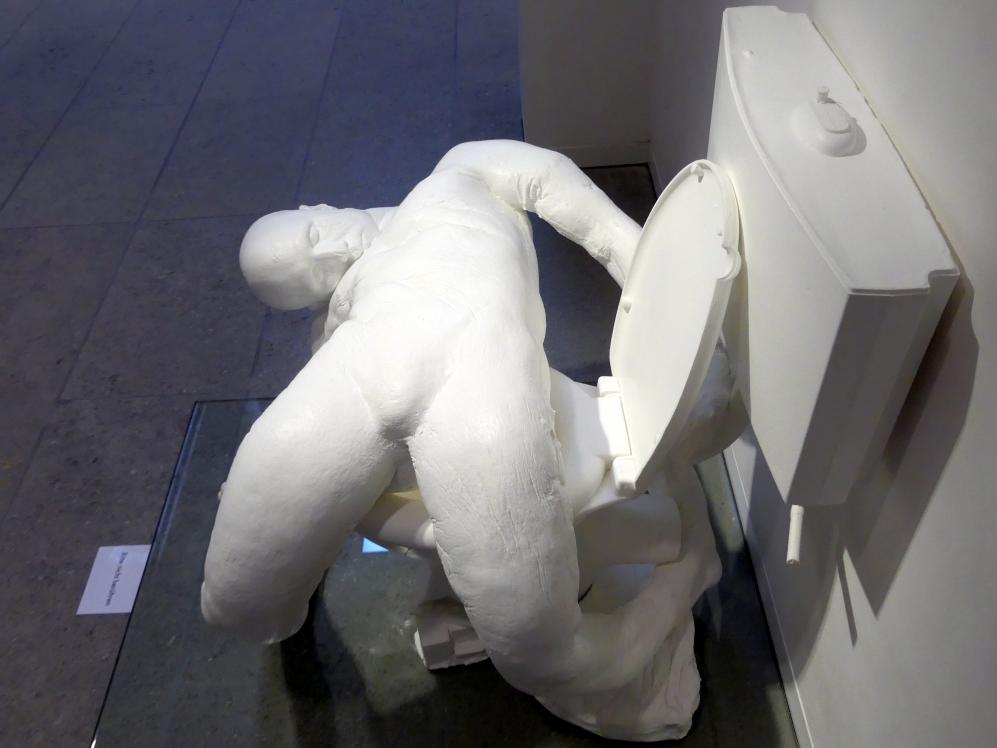 Paul McCarthy (2003), White Toilet Man - Toilet Figure, Schwäbisch Hall, Kunsthalle Würth, Ausstellung "Lust auf mehr" vom 30.09.2019 - 20.09.2020, Erdgeschoss, 2003, Bild 3/6