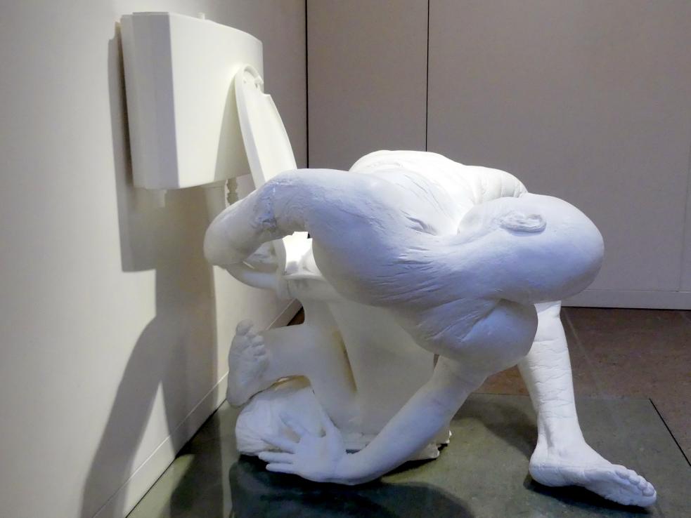 Paul McCarthy (2003), White Toilet Man - Toilet Figure, Schwäbisch Hall, Kunsthalle Würth, Ausstellung "Lust auf mehr" vom 30.09.2019 - 20.09.2020, Erdgeschoss, 2003, Bild 5/6