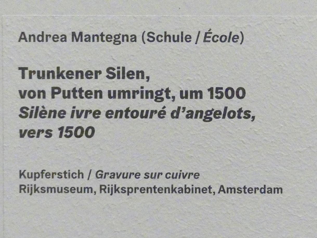 Andrea Mantegna (Umkreis) (1490–1500), Trunkener Silen, von Putten umringt, Karlsruhe, Staatliche Kunsthalle, Ausstellung "Hans Baldung Grien, heilig | unheilig", Saal 5, um 1500, Bild 3/3