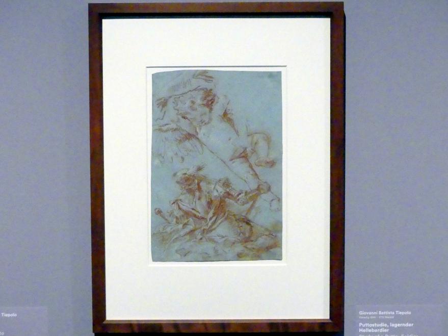 Giovanni Battista Tiepolo (1715–1785), Puttostudie, lagernder Hellebardier, Stuttgart, Staatsgalerie, Ausstellung "Tiepolo"  vom 11.10.2019 - 02.02.2020, Saal 9: Weitere Arbeiten in Würzburg, 1750–1752, Bild 2/3
