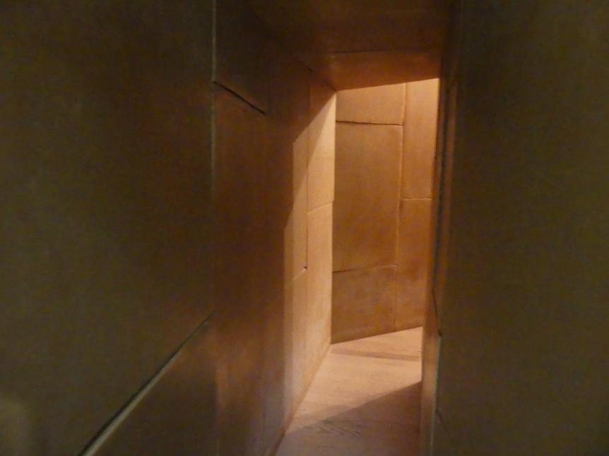 Wolfgang Laib (1984–1990), Wachsraum, Stuttgart, Kunstmuseum, Saal 19, 1989, Bild 2/3