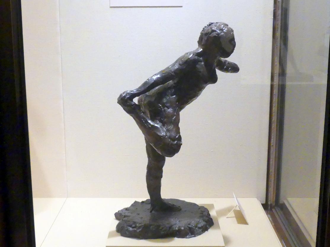 Edgar Degas (1855–1909): Tänzerin, ihren rechten Fuß in der Hand haltend, vor 1910