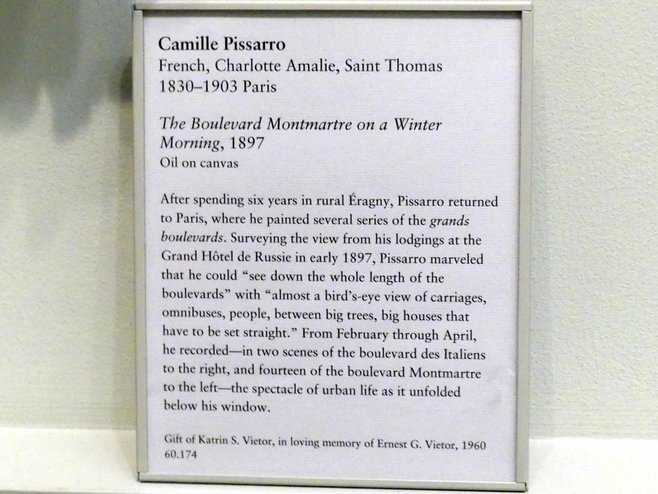 Camille Pissarro (1863–1903), Der Boulevard Montmartre an einem Wintermorgen, New York, Metropolitan Museum of Art (Met), Saal 820, 1897, Bild 2/2