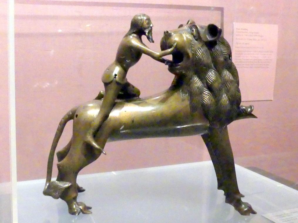 Aquamanile in Form von Simson und dem Löwen, New York, Metropolitan Museum of Art (Met), Saal 953, um 1380–1400, Bild 2/4