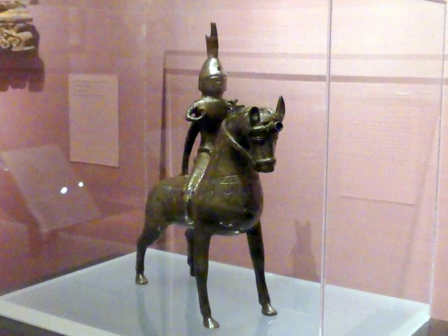 Aquamanile in Form eines Ritters zu Pferd, New York, Metropolitan Museum of Art (Met), Saal 953, um 1350, Bild 3/4