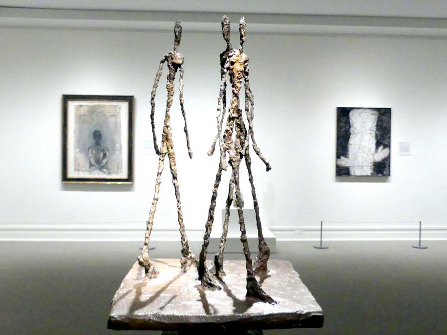Alberto Giacometti (1914–1965), Drei Männer schreitend II, New York, Metropolitan Museum of Art (Met), Saal 907, 1949, Bild 4/5