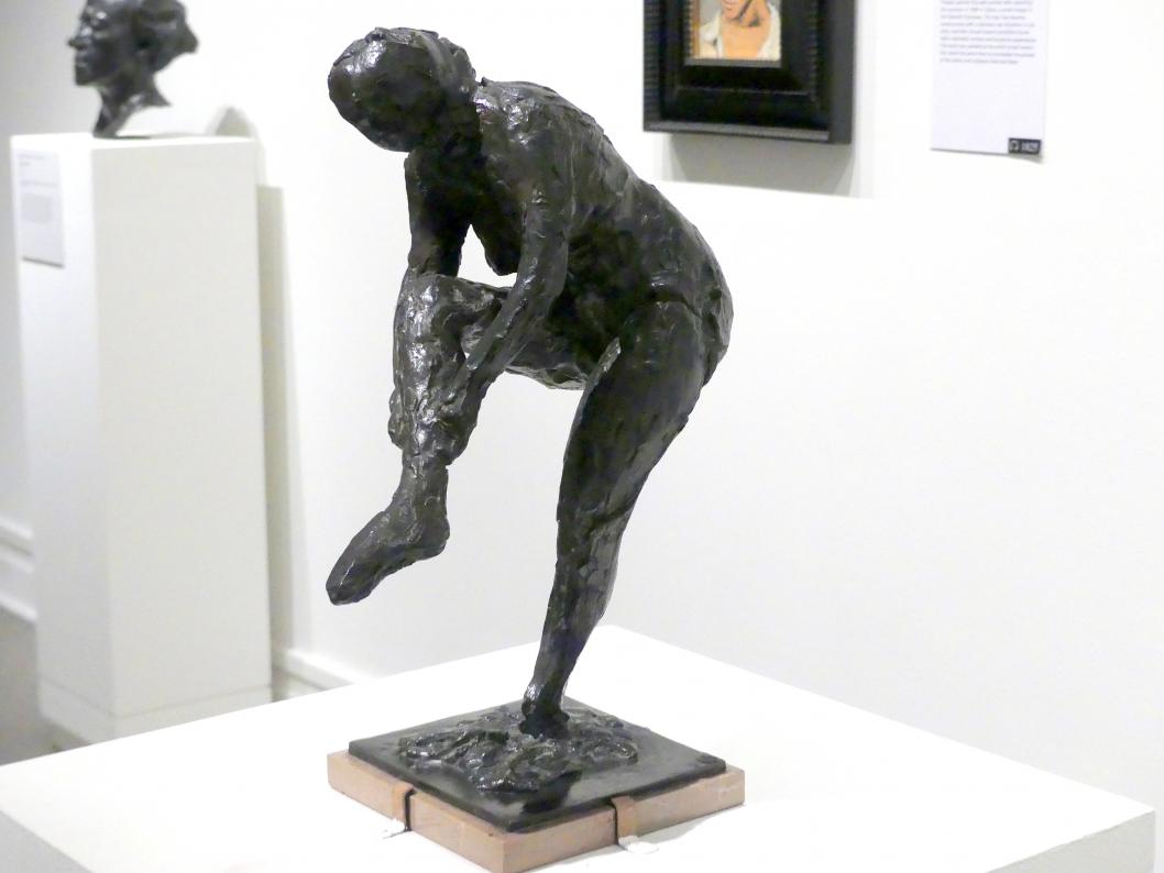 Edgar Degas (1855–1909), Frau, die einen Strumpf anzieht, New York, Metropolitan Museum of Art (Met), Saal 904, 1895–1910, Bild 2/6