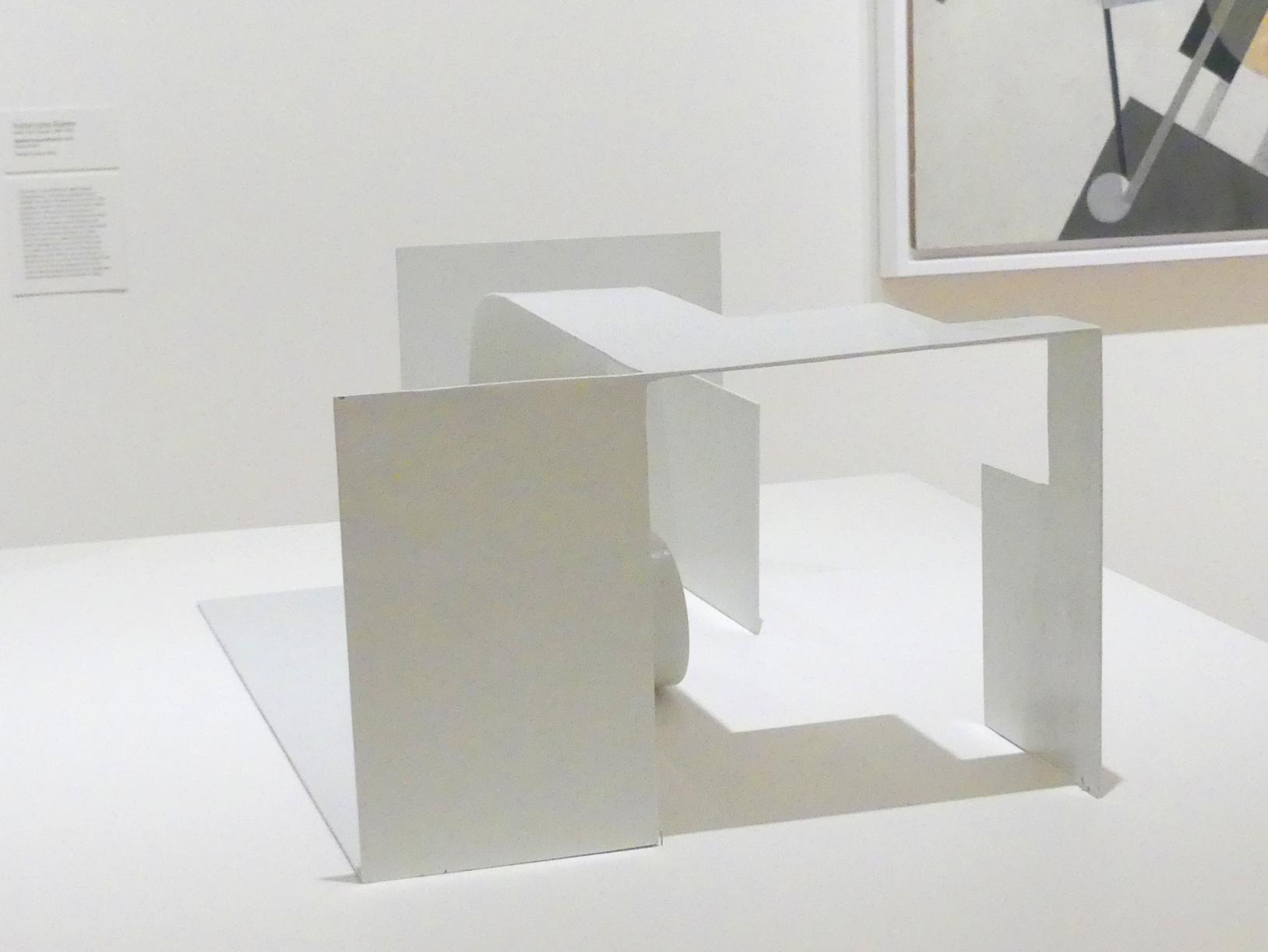 Katarzyna Kobro (1929), Räumliche Komposition (5), New York, Museum of Modern Art (MoMA), Saal 512, 1929, Bild 5/8