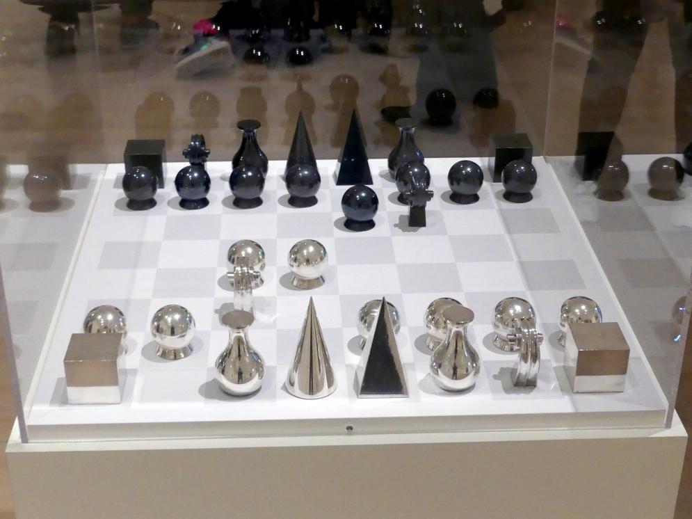 Man Ray (1914–1939), Schachspiel, New York, Museum of Modern Art (MoMA), Saal 514, 1920–1926, Bild 2/5
