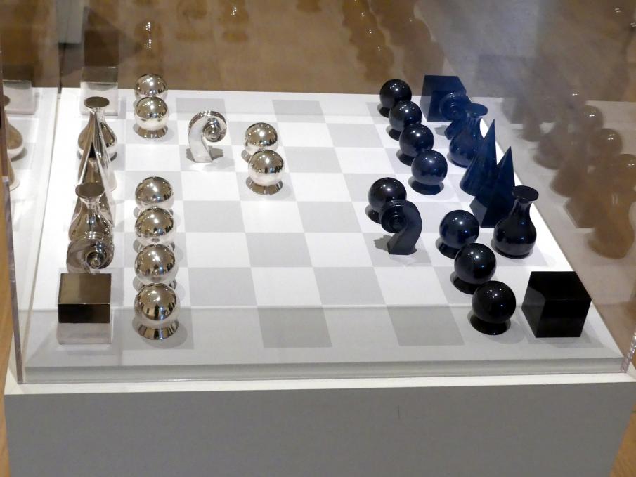 Man Ray (1914–1939), Schachspiel, New York, Museum of Modern Art (MoMA), Saal 514, 1920–1926, Bild 3/5