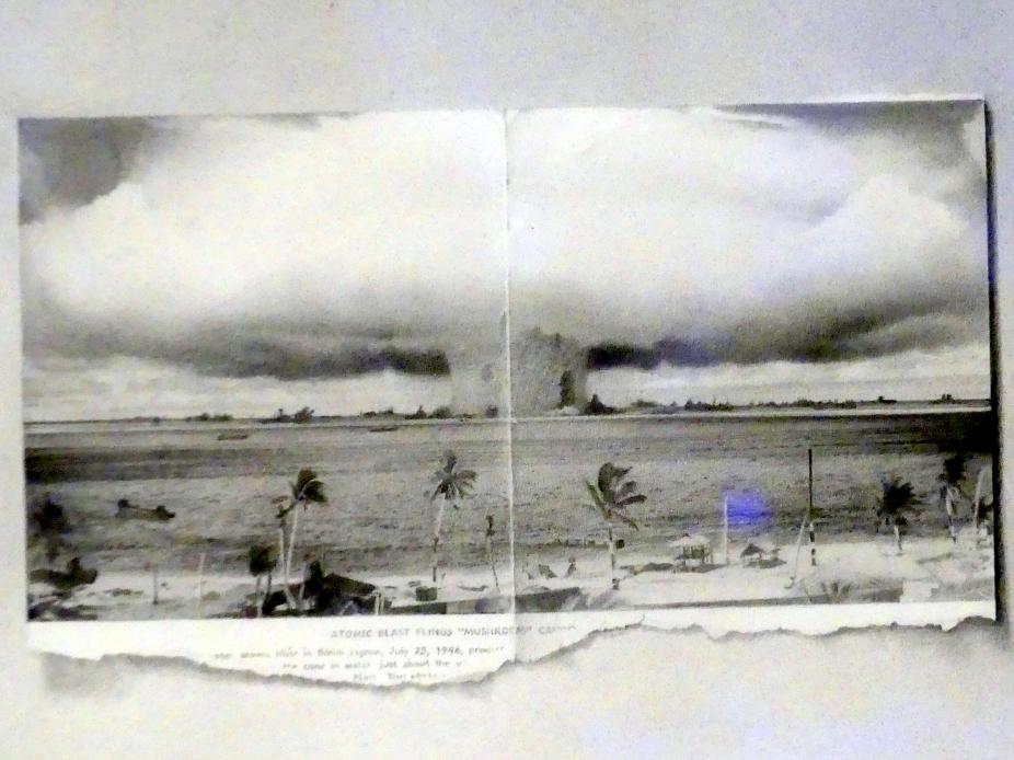 Vija Celmins (1968), Bikini, New York, Museum of Modern Art (MoMA), Saal 412, 1968, Bild 2/3