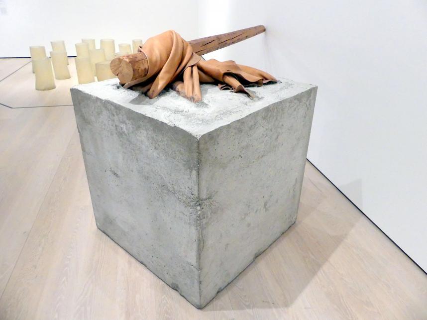 Giovanni Anselmo (1968–1969), Drehung, New York, Museum of Modern Art (MoMA), Saal 413, 1968, Bild 2/5
