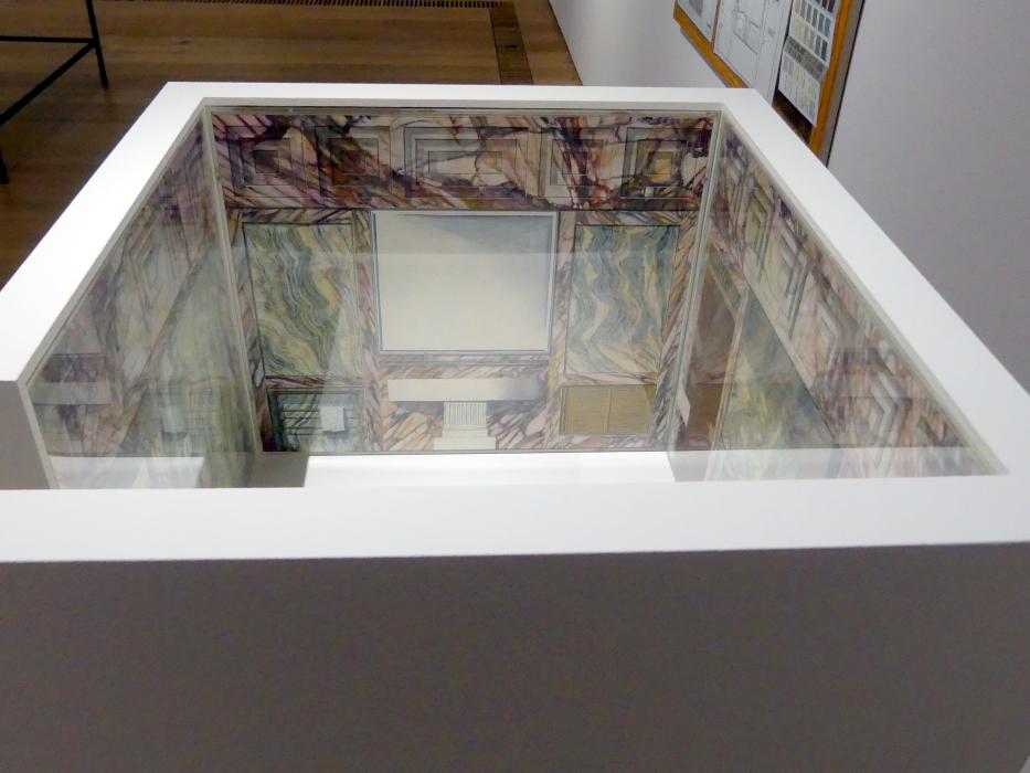 Lucy McKenzie (1997–2019), Faschistisches Badezimmer, München, Museum Brandhorst, Ausstellung "Lucy McKenzie - Prime Suspect" vom 10.09.2020 - 21.02.2021, Saal -1.6, 2012, Bild 2/5