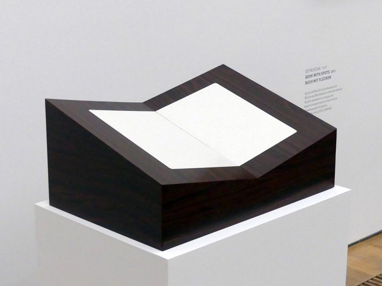 Richard Artschwager (1963–1969), Buch, München, Museum Brandhorst, Saal 0.7, 1964, Bild 3/5