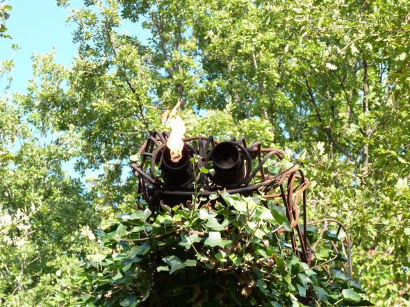 Paul Wiedmer (1998), Drachen, Seggiano, Il Giardino di Daniel Spoerri, 1998, Bild 2/4