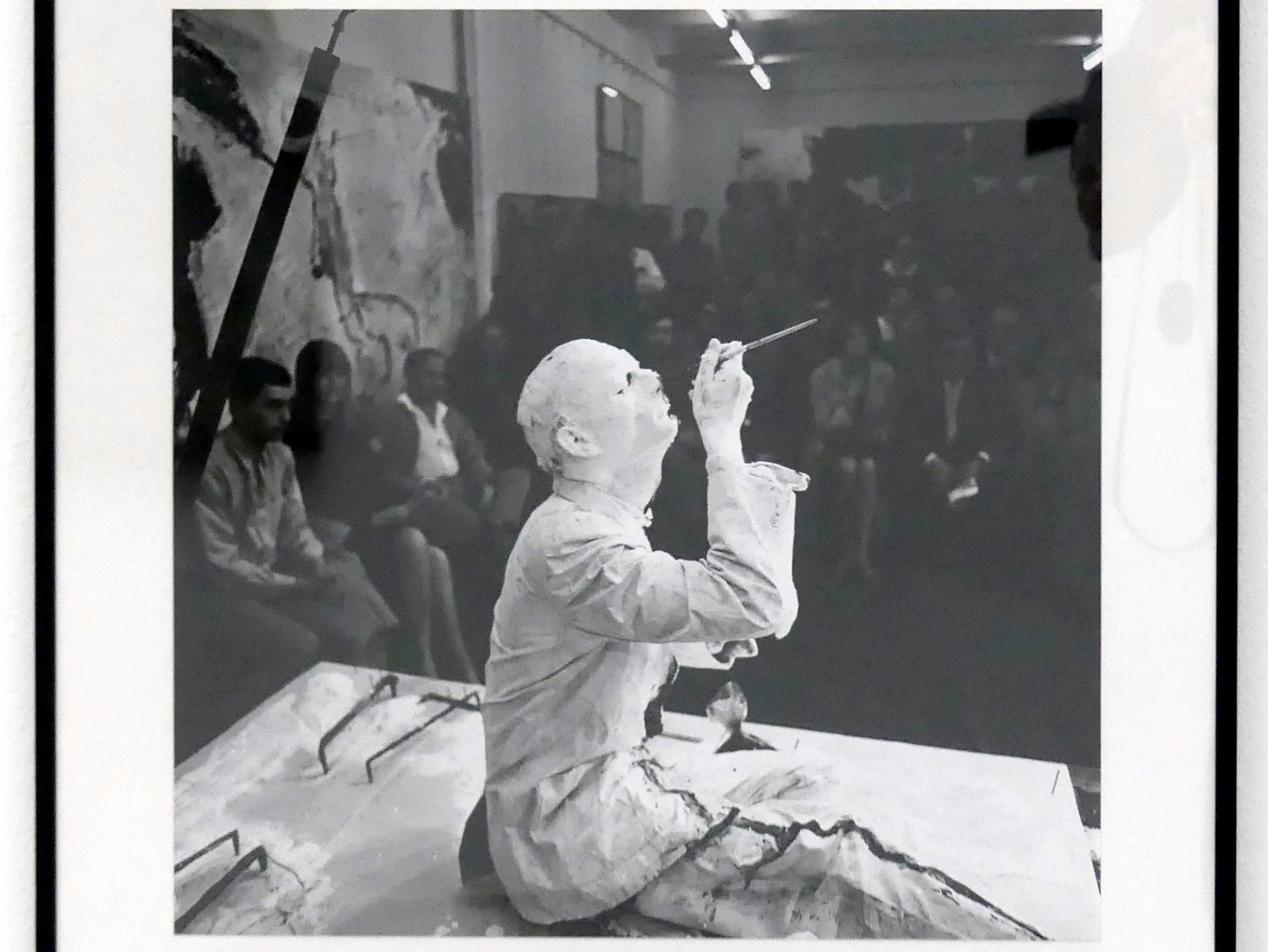 Günter Brus (1964–1965), Wiener Spaziergang, Linz, Lentos Kunstmuseum Linz, Saal 9 - Das Jahrzehnt des Aufbruchs, 1965, Bild 11/16