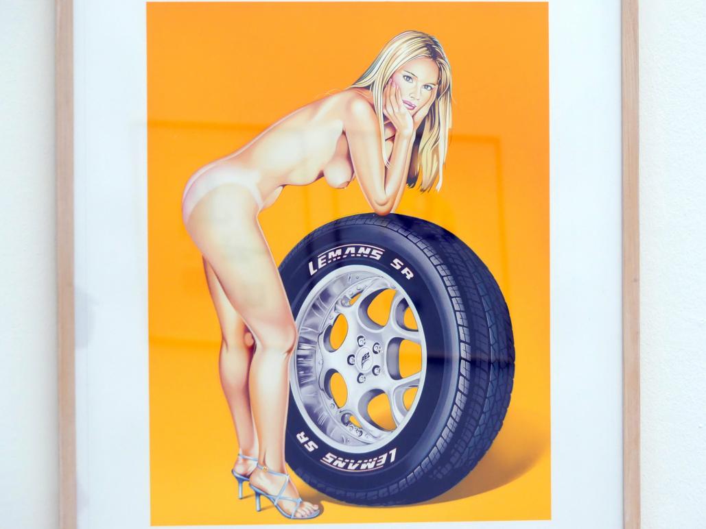 Mel Ramos (2017), Tyra Tyre, Linz, Lentos Kunstmuseum Linz, Saal 10 - Zu schade für die Lade, Undatiert, Bild 2/3