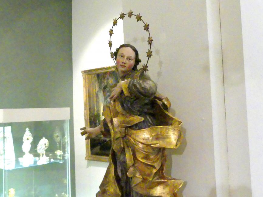 Johann Joseph Kessler (1747–1757), Tragfigur Maria Immaculata, Nüdlingen, Pfarrkirche St. Kilian, jetzt Würzburg, Museum für Franken (ehem. Mainfränkisches Museum), Barock-Saal, um 1755–1759, Bild 2/3