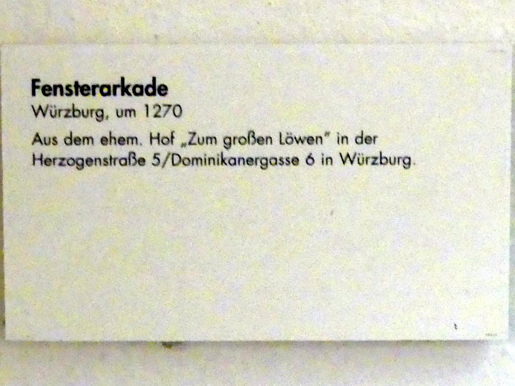 Fensterarkade, Würzburg, Hof zum großen Löwen, jetzt Würzburg, Museum für Franken (ehem. Mainfränkisches Museum), Romanischer Raum, um 1270, Bild 2/2
