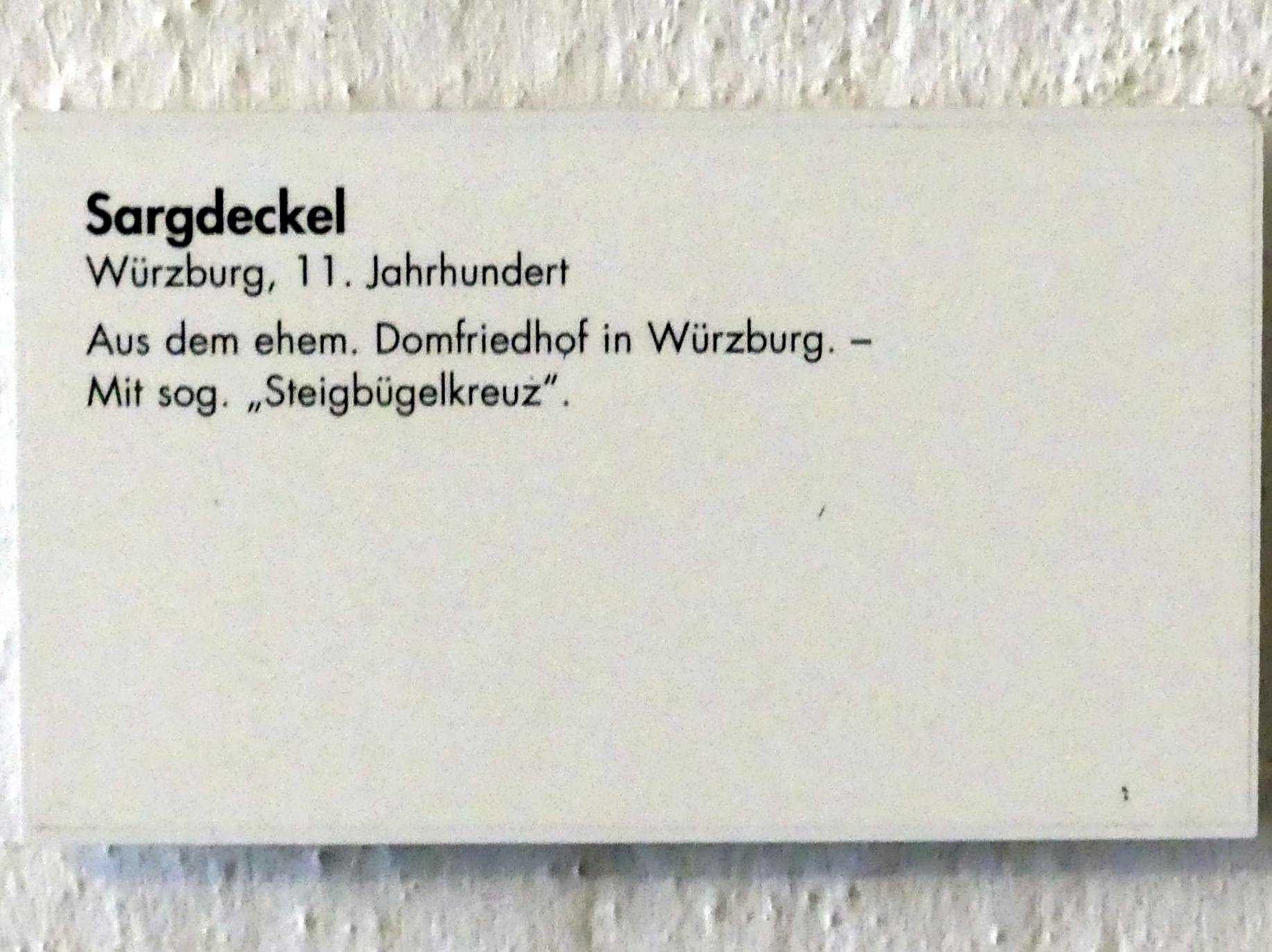 Sargdeckel, Würzburg, Dom St. Kilian, jetzt Würzburg, Museum für Franken (ehem. Mainfränkisches Museum), Romanischer Raum, 11. Jhd., Bild 2/2